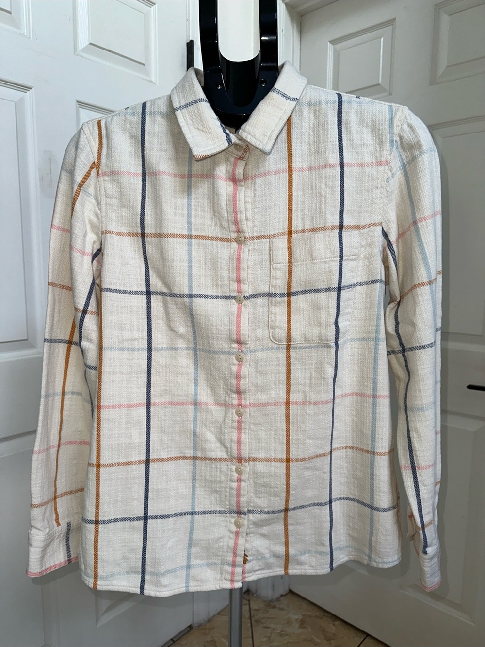 L.L.Bean Women’s Cream Long Sleeved Button-Up Windowpane Plaid Shirt In Size M